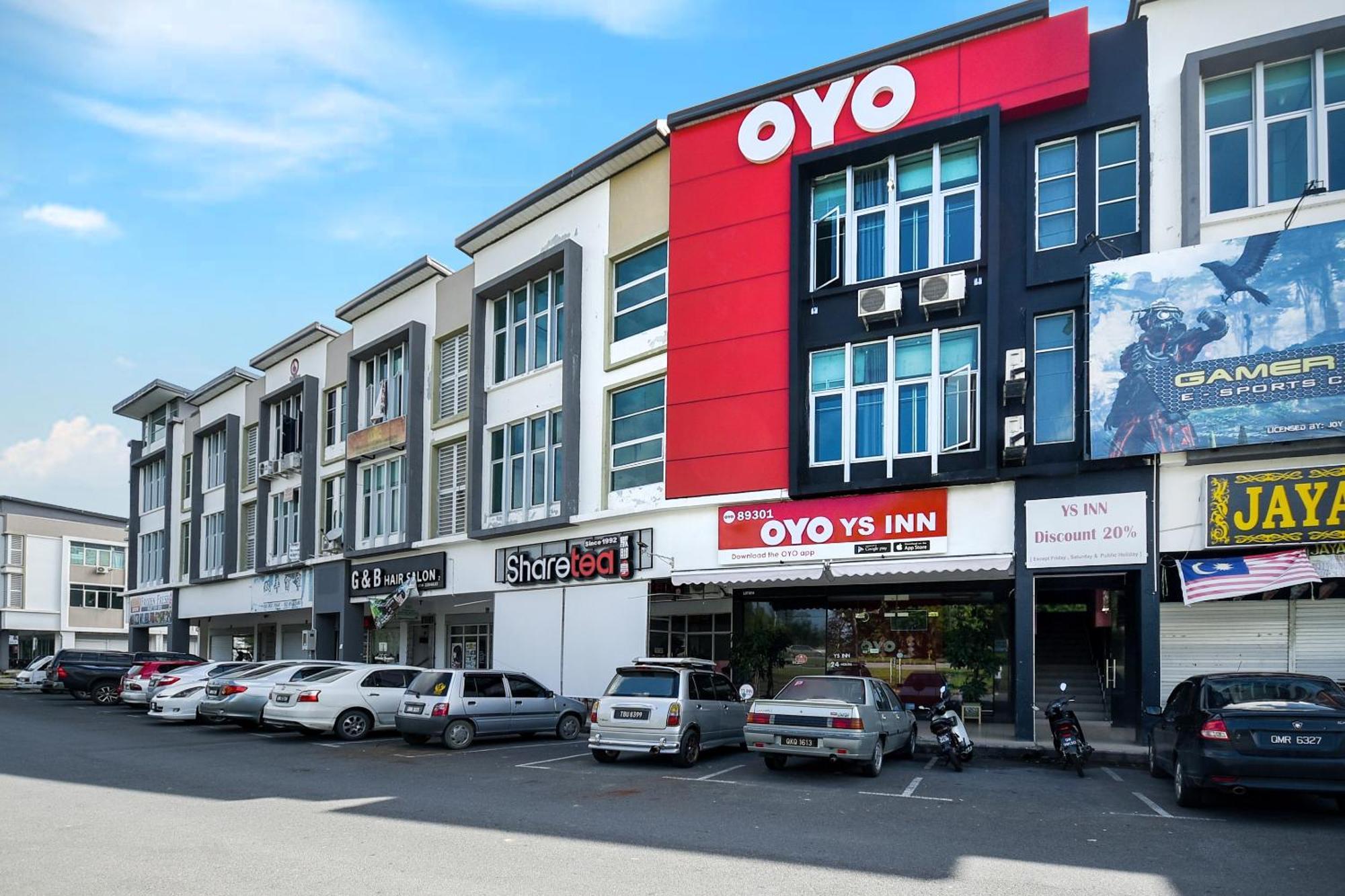 Oyo 89301 Ys Inn Miri Exterior foto